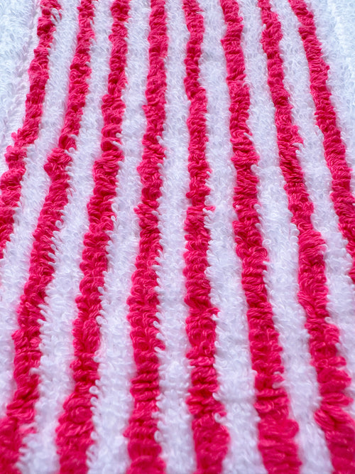 NORTH SCOTTSDALE 'THE LEAF' NEON PINK STRIPES medium caddy towel